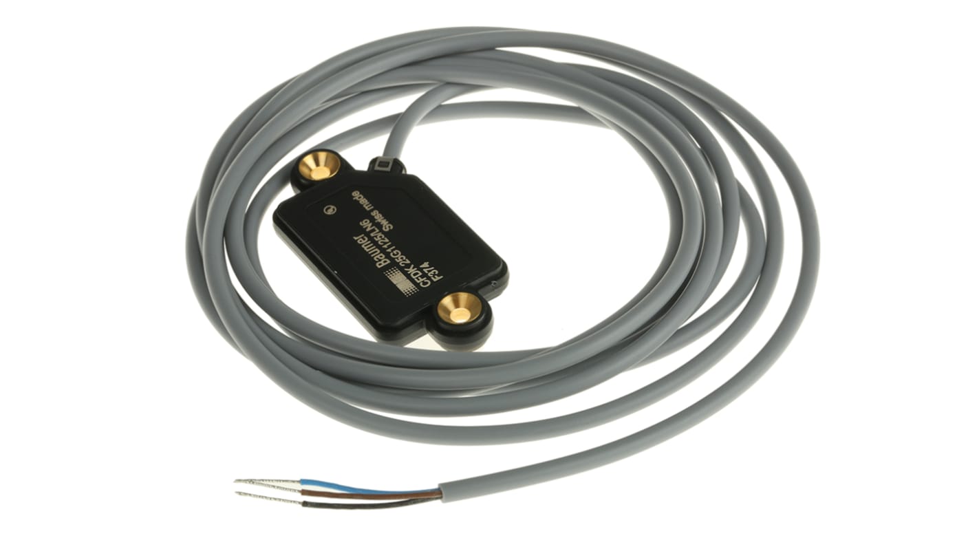 Baumer Capacitive Block-Style Proximity Sensor, 15 mm Detection, PNP Output, 10 → 30 V dc, IP65